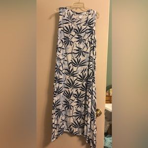 Tropical dress with draw up side